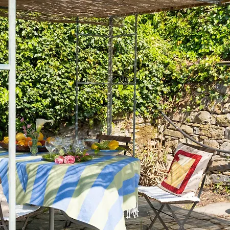 Costanza - Pre130 By Interhome Praelo